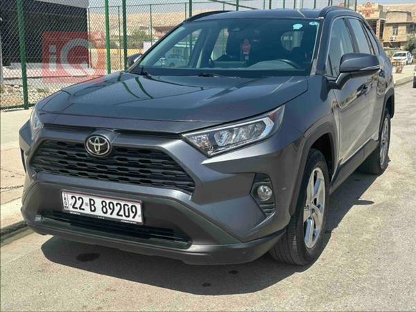 Toyota for sale in Iraq